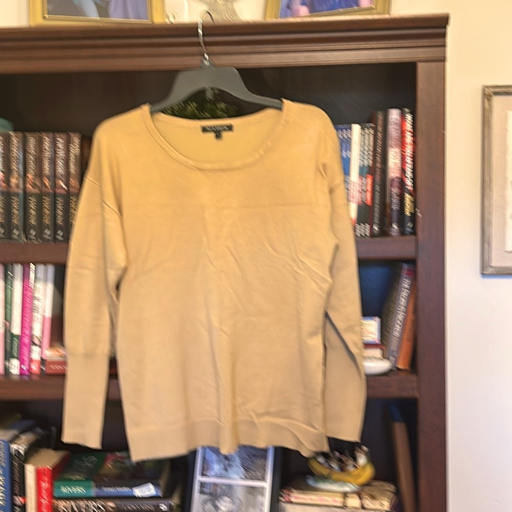 Ladies sweater